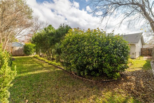 1402 Wayne DR, Round Rock, TX 78664