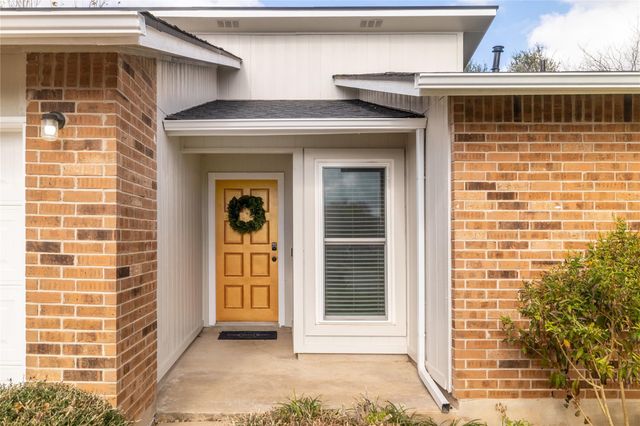 1402 Wayne DR, Round Rock, TX 78664