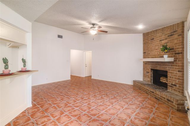 1402 Wayne DR, Round Rock, TX 78664