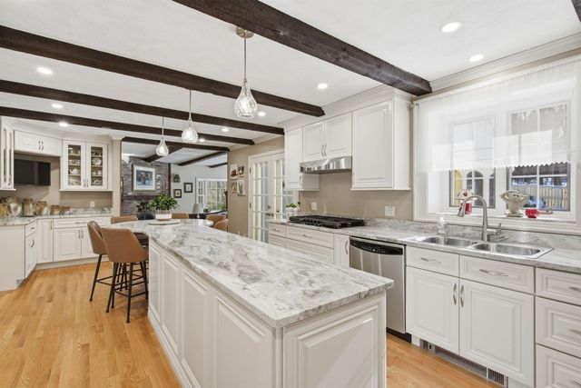 7 Wason Lane, Atkinson, NH 03811