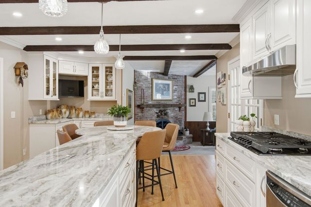 7 Wason Lane, Atkinson, NH 03811