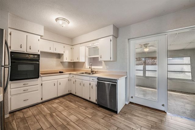 5744 58TH AVENUE N, St Petersburg, FL 33709