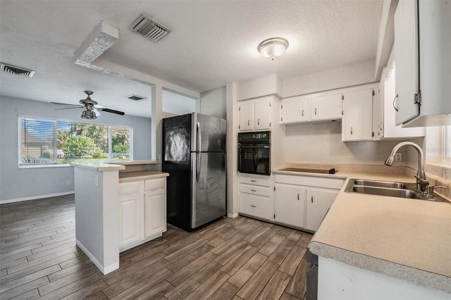 5744 58TH AVENUE N, St Petersburg, FL 33709