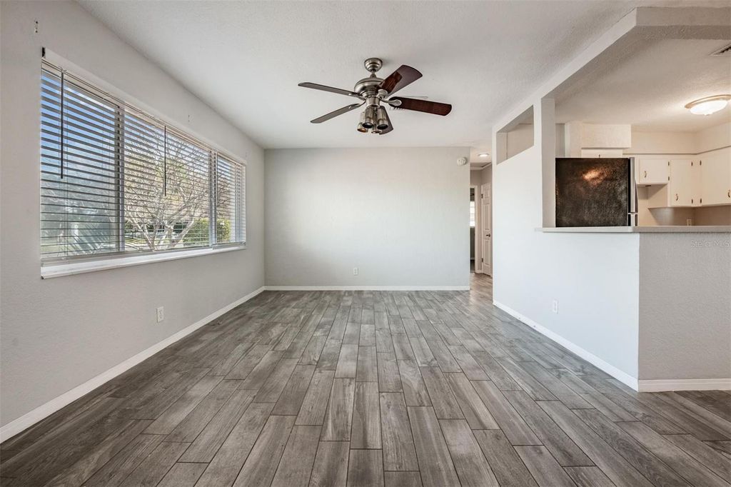 Image 8 of property listing at 5744 58TH AVENUE N, St Petersburg, FL 33709