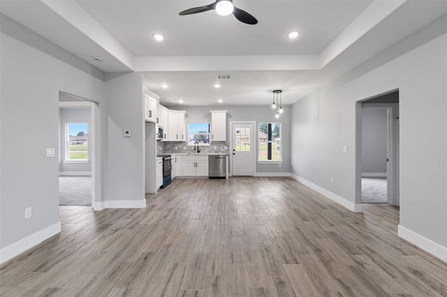 7 Meadowview Drive, Trinity, TX 75862