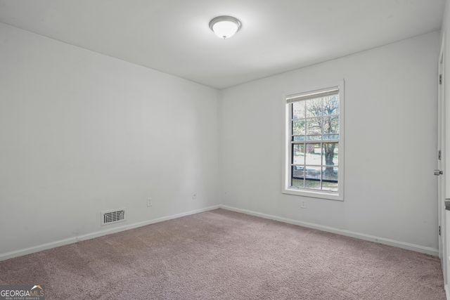 5809 Oakleaf Way, Stone Mountain, GA 30087