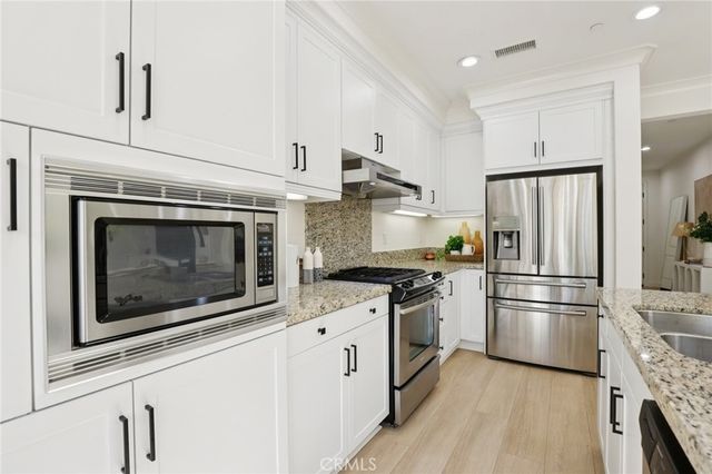 24 Maycrest, Irvine, CA 92618