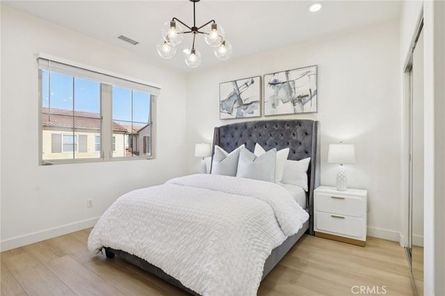 24 Maycrest, Irvine, CA 92618