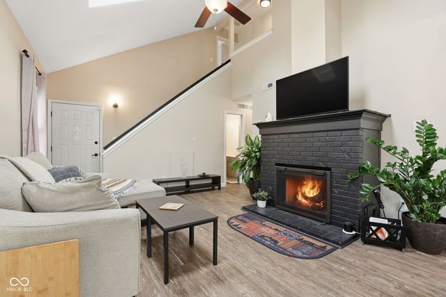 11610 Buttonwood Drive, Carmel, IN 46033
