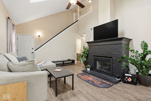 11610 Buttonwood Drive, Carmel, IN 46033
