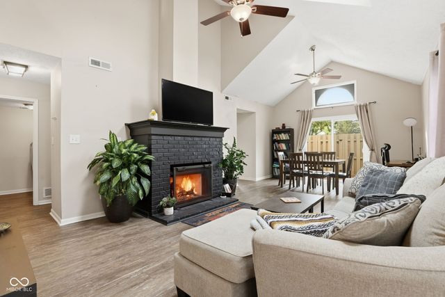 11610 Buttonwood Drive, Carmel, IN 46033