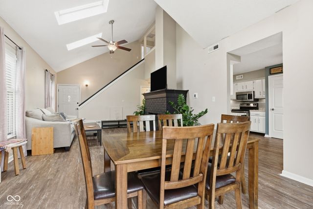 11610 Buttonwood Drive, Carmel, IN 46033