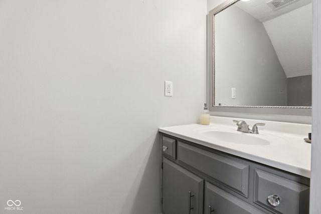 11610 Buttonwood Drive, Carmel, IN 46033