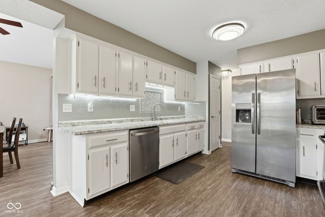 11610 Buttonwood Drive, Carmel, IN 46033