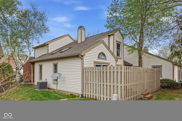 11610 Buttonwood Drive, Carmel, IN 46033