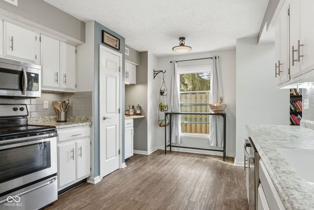 11610 Buttonwood Drive, Carmel, IN 46033