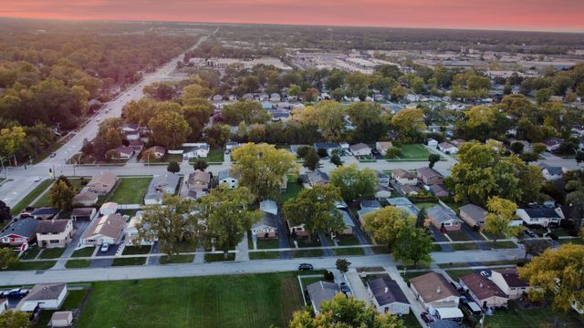 16637 Paulina Street, Markham, IL 60428