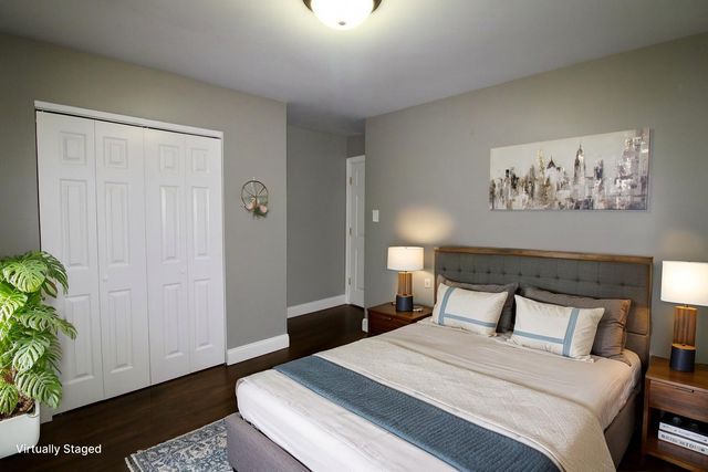 16637 Paulina Street, Markham, IL 60428