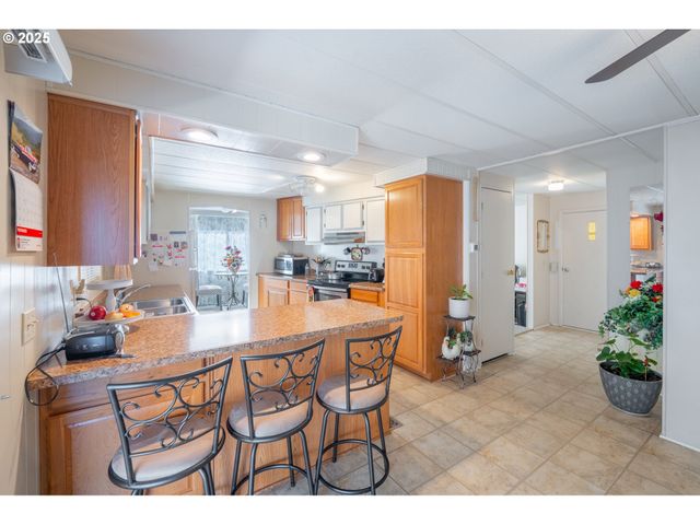 17165 Sw ELDORADO Dr 94, Portland, OR 97224