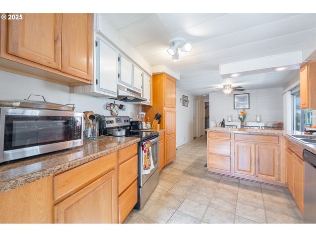 17165 Sw ELDORADO Dr 94, Portland, OR 97224