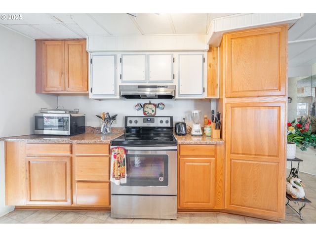 17165 Sw ELDORADO Dr 94, Portland, OR 97224