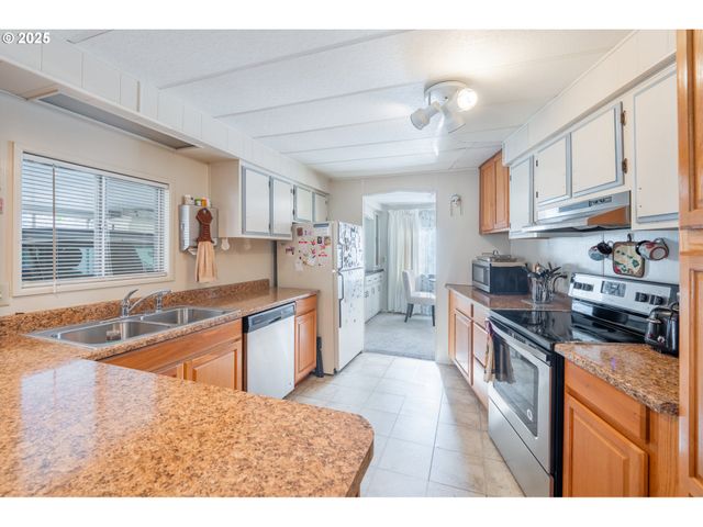 17165 Sw ELDORADO Dr 94, Portland, OR 97224