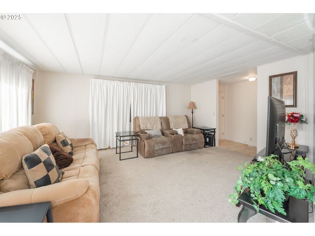 17165 Sw ELDORADO Dr 94, Portland, OR 97224