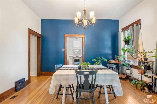 317 S 5th Street, Manhattan, KS 66502