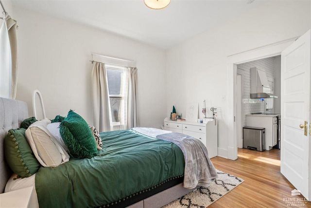 317 S 5th Street, Manhattan, KS 66502