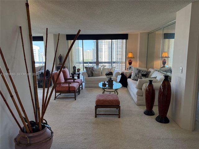 19101 NE 36th Ct 2406, Aventura, FL 33180