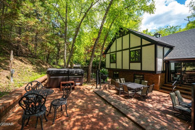 2315 Headrick Lead, Sevierville, TN 37862