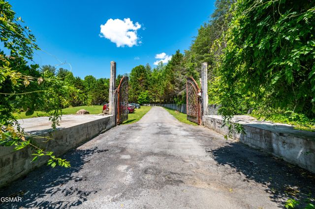 2315 Headrick Lead, Sevierville, TN 37862