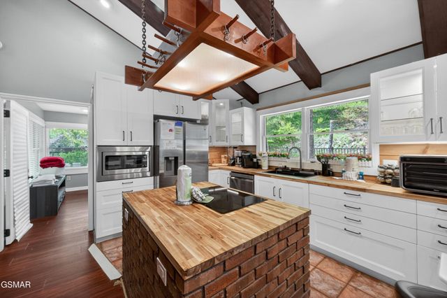2315 Headrick Lead, Sevierville, TN 37862