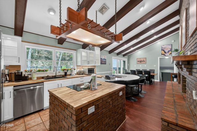 2315 Headrick Lead, Sevierville, TN 37862