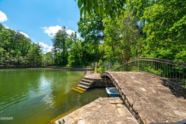 2315 Headrick Lead, Sevierville, TN 37862