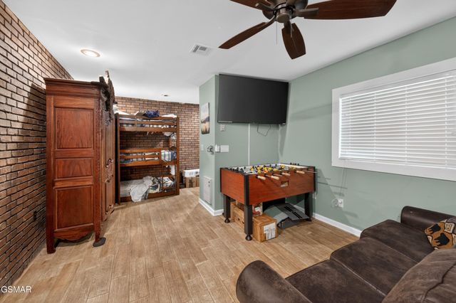2315 Headrick Lead, Sevierville, TN 37862