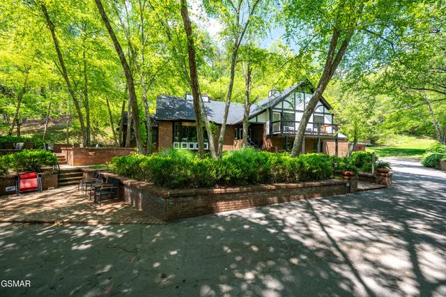2315 Headrick Lead, Sevierville, TN 37862