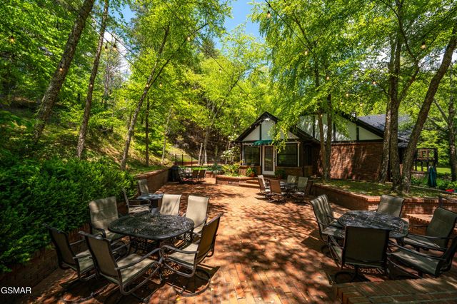 2315 Headrick Lead, Sevierville, TN 37862