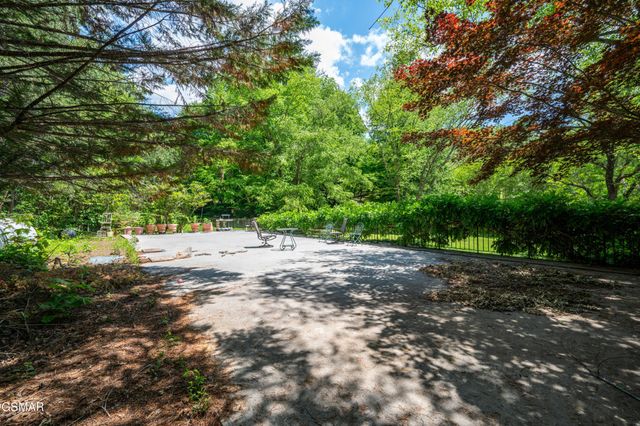 2315 Headrick Lead, Sevierville, TN 37862