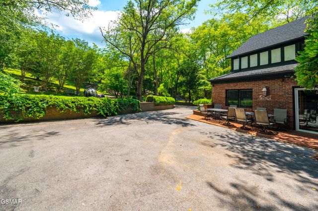 2315 Headrick Lead, Sevierville, TN 37862