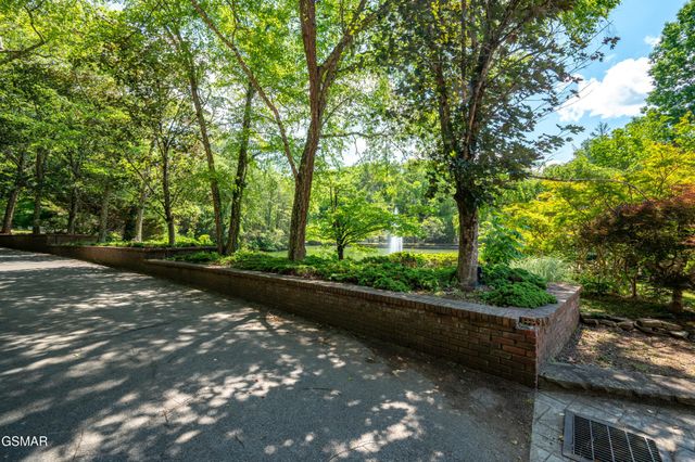 2315 Headrick Lead, Sevierville, TN 37862
