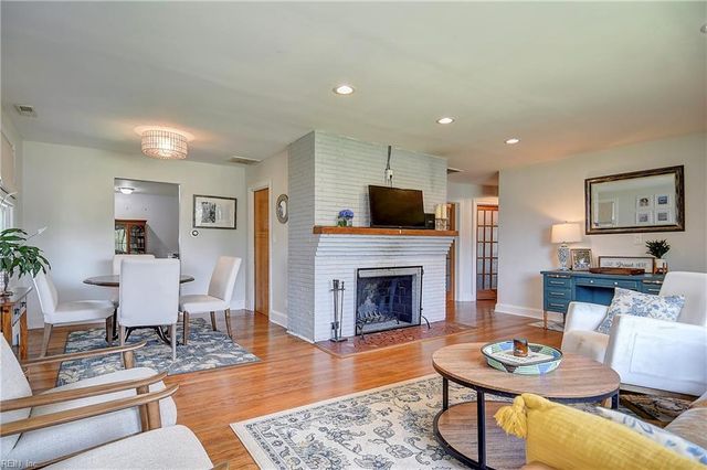 4704 Mayflower RD, Norfolk, VA 23508