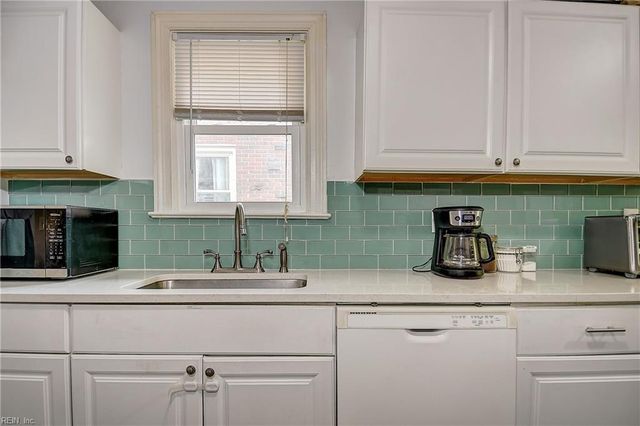 4704 Mayflower RD, Norfolk, VA 23508