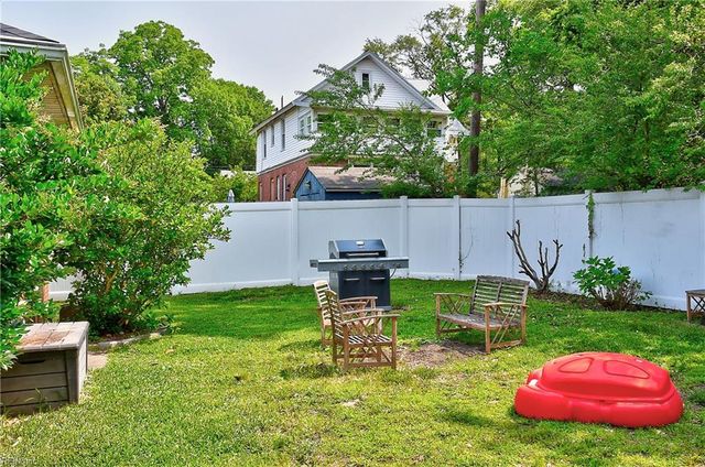 4704 Mayflower RD, Norfolk, VA 23508