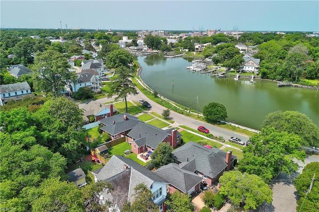 4704 Mayflower RD, Norfolk, VA 23508