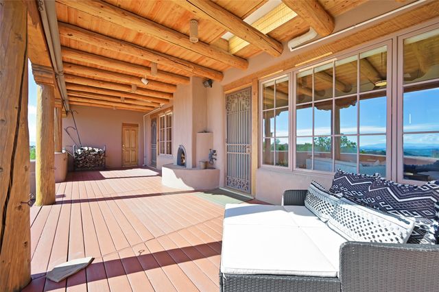 142 Barranca Road, Santa Fe, NM 87501