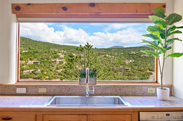 142 Barranca Road, Santa Fe, NM 87501
