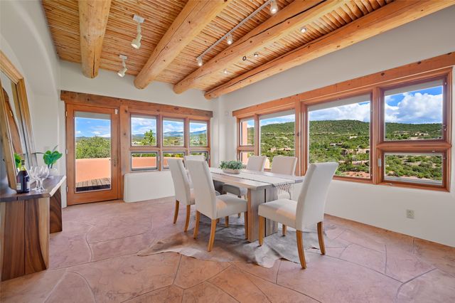 142 Barranca Road, Santa Fe, NM 87501