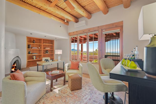 142 Barranca Road, Santa Fe, NM 87501