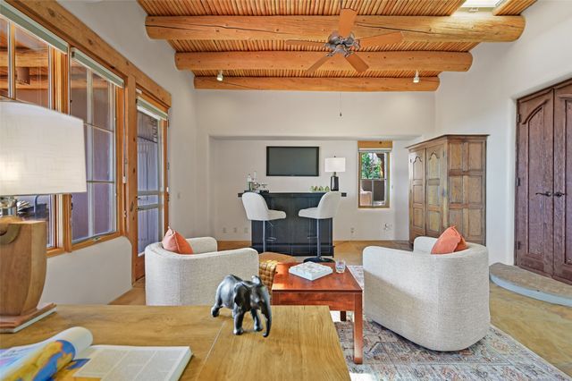 142 Barranca Road, Santa Fe, NM 87501